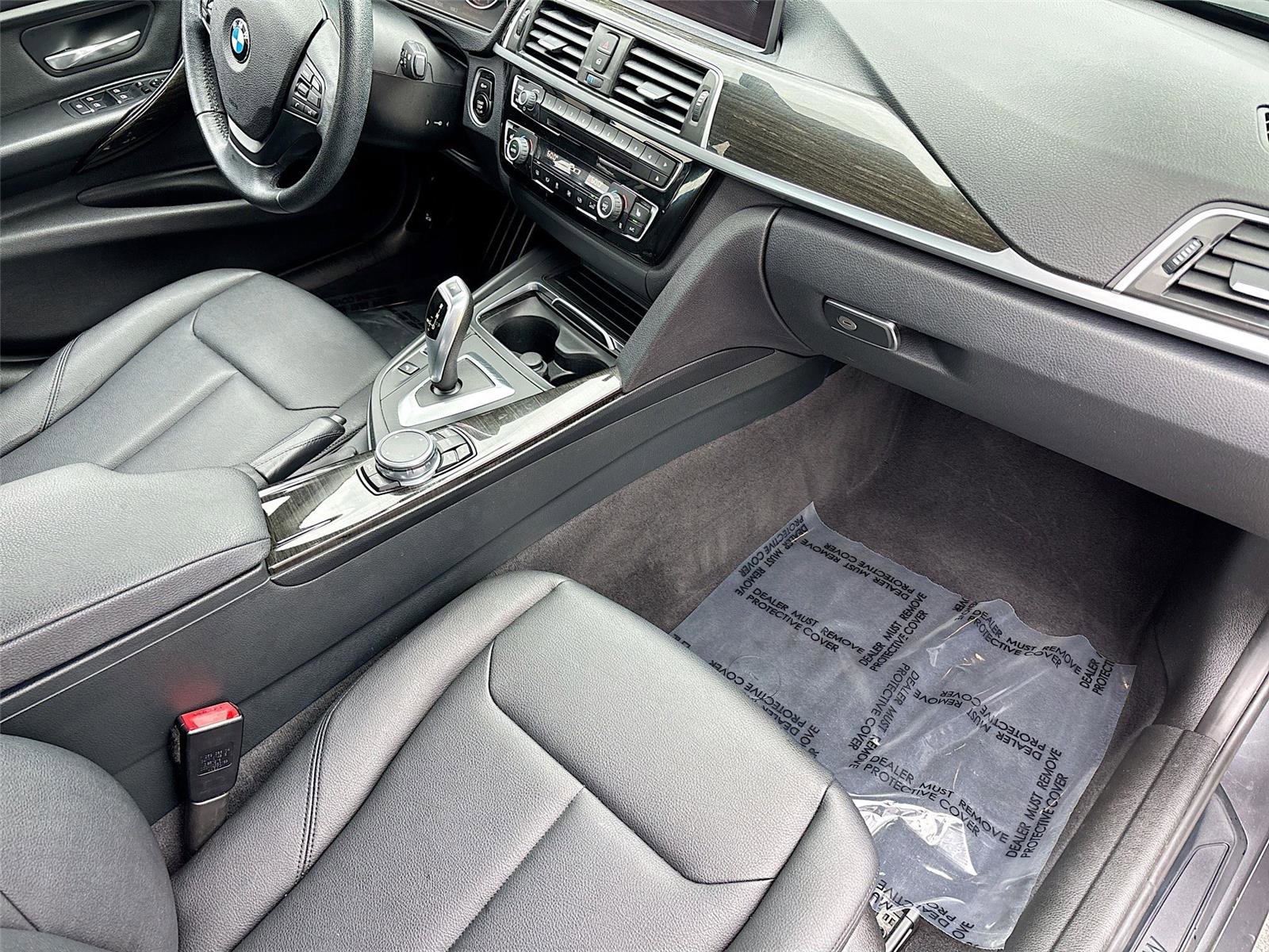 Used 2016 BMW 320i xDrive Sedan image 33