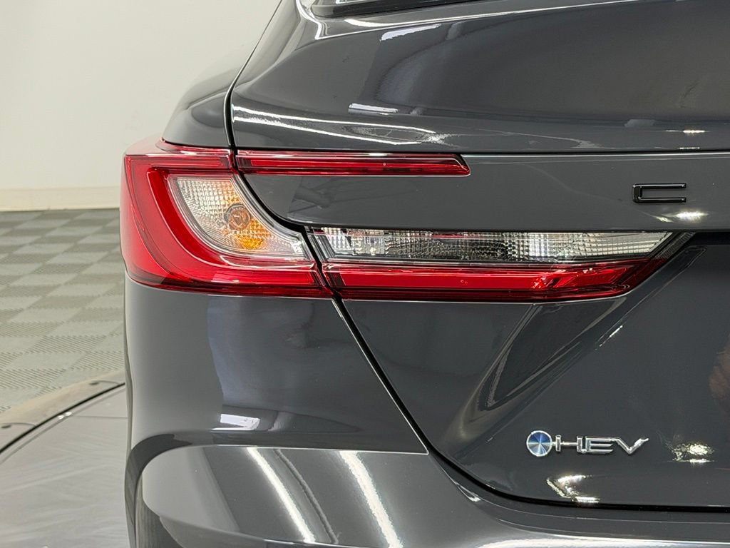 Used 2026 Toyota Camry SE FWD image 13