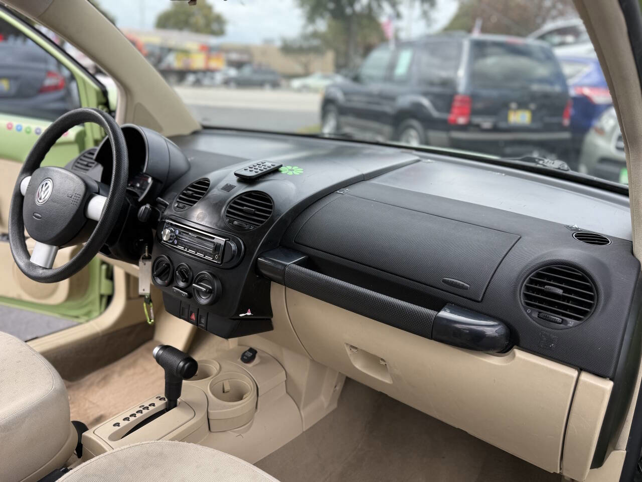 Used 2002 Volkswagen Beetle GL image 19