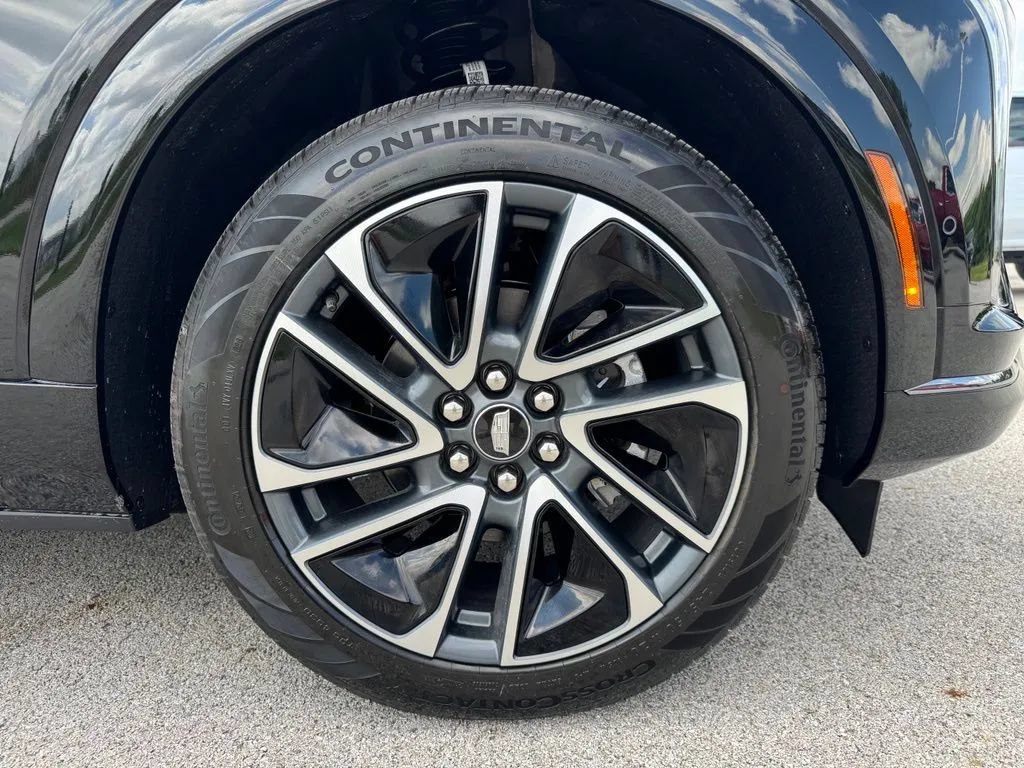 New 2027 Cadillac Optiq Premium Sport AWD/4WD image 32