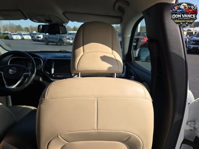 Used 2018 Jeep Cherokee Limited FWD image 28