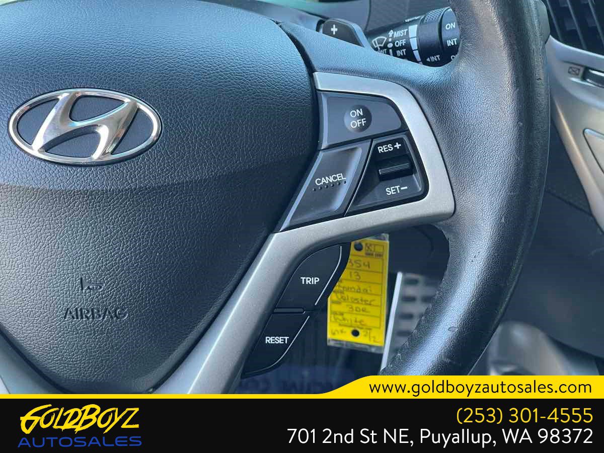 Used 2013 Hyundai Veloster w/ Style Pkg FWD image 14