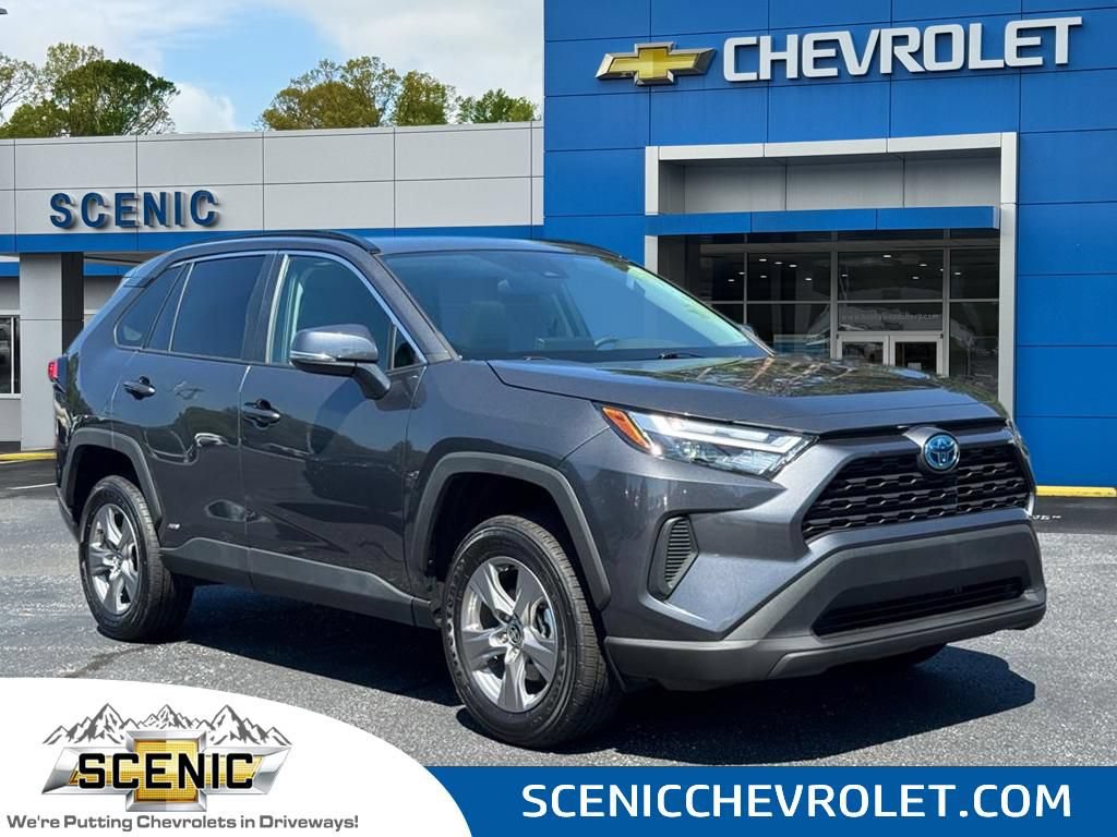 Used 2024 Toyota RAV4 XLE w/ Convenience Package AWD/4WD video 1