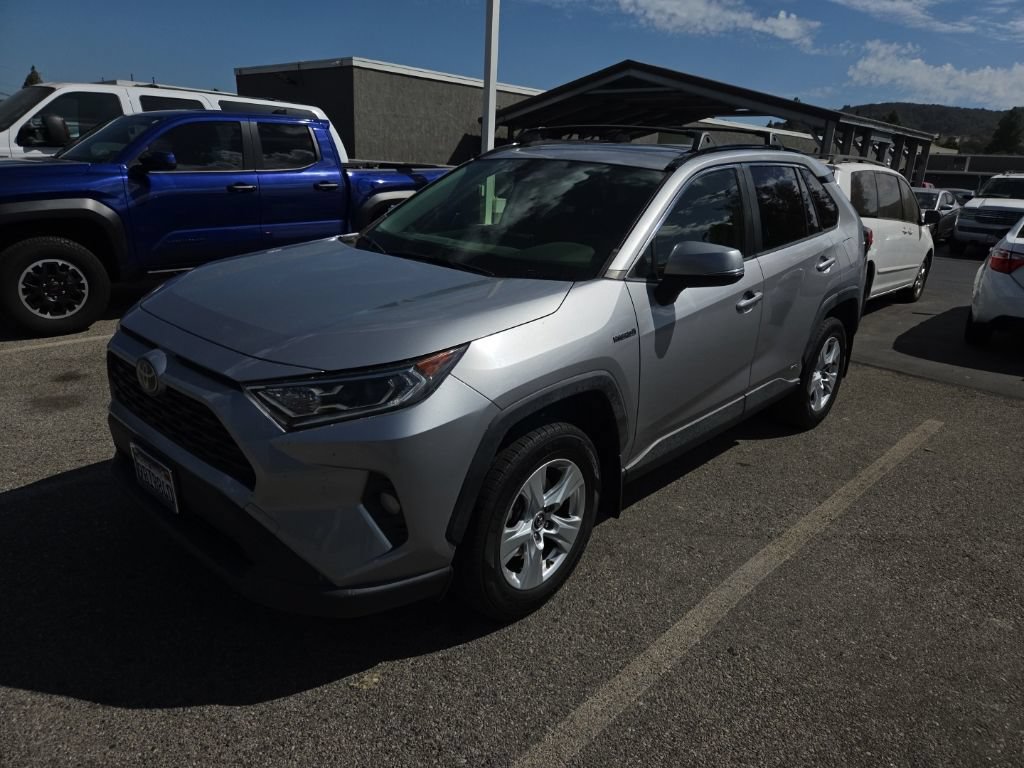 Used 2019 Toyota RAV4 XLE w/ Carpet Mat Package