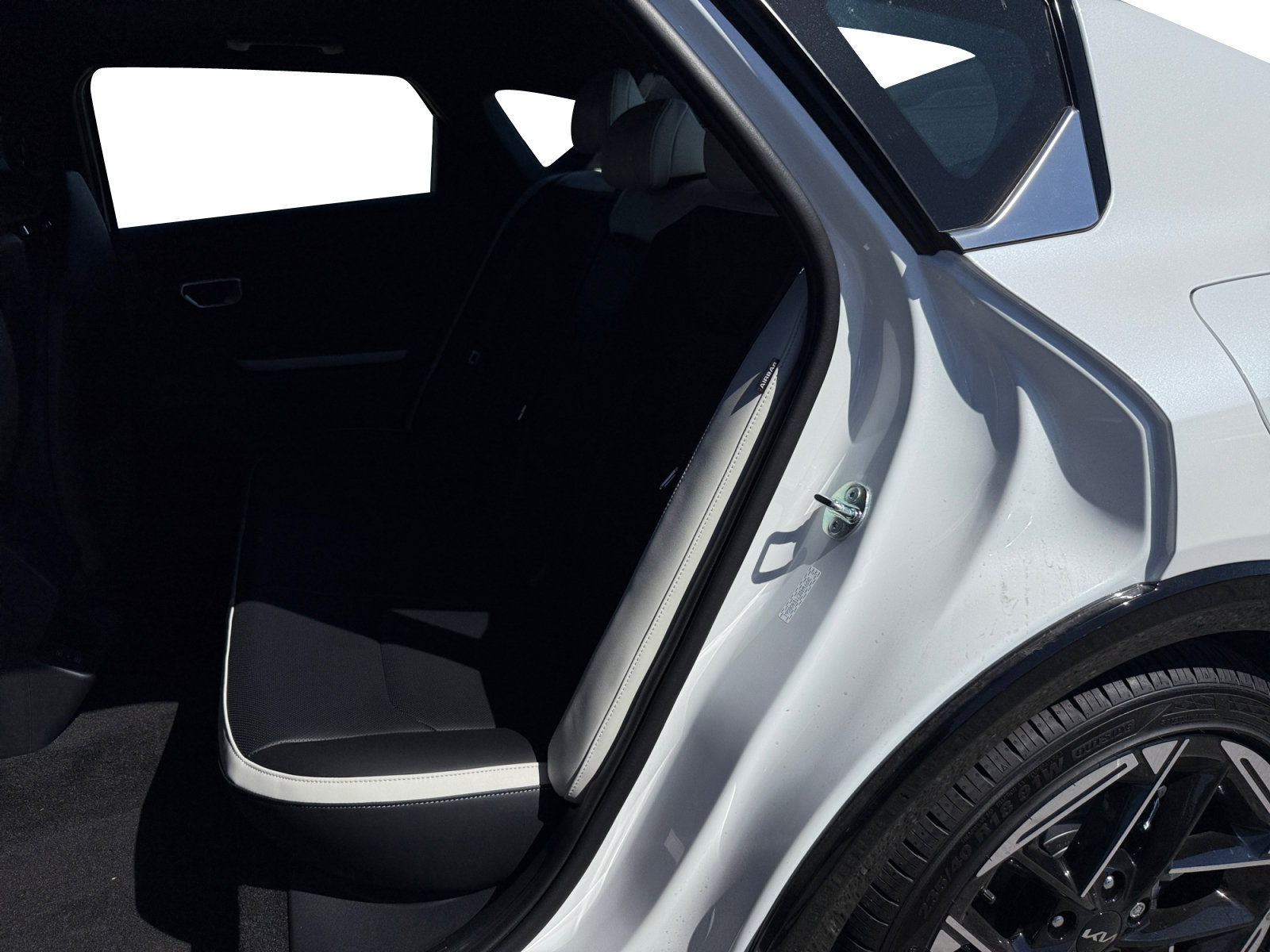 New 2026 Kia K4 EX FWD image 16