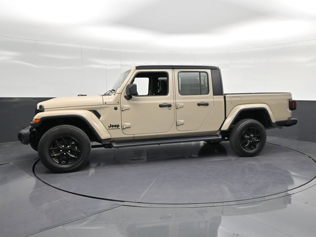 Used 2022 Jeep Gladiator Sport image 7