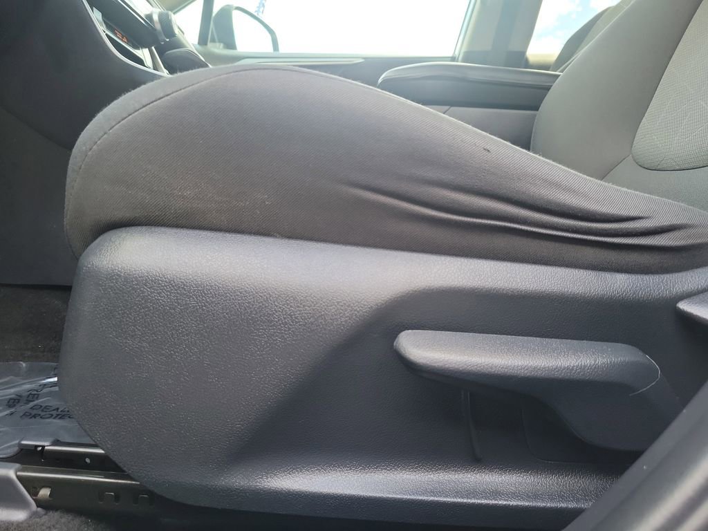 Used 2019 Toyota RAV4 XLE FWD image 24