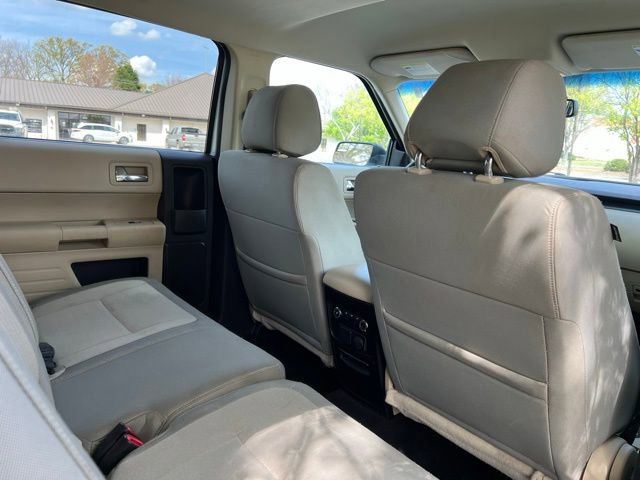 Used 2019 Ford Flex SE image 18