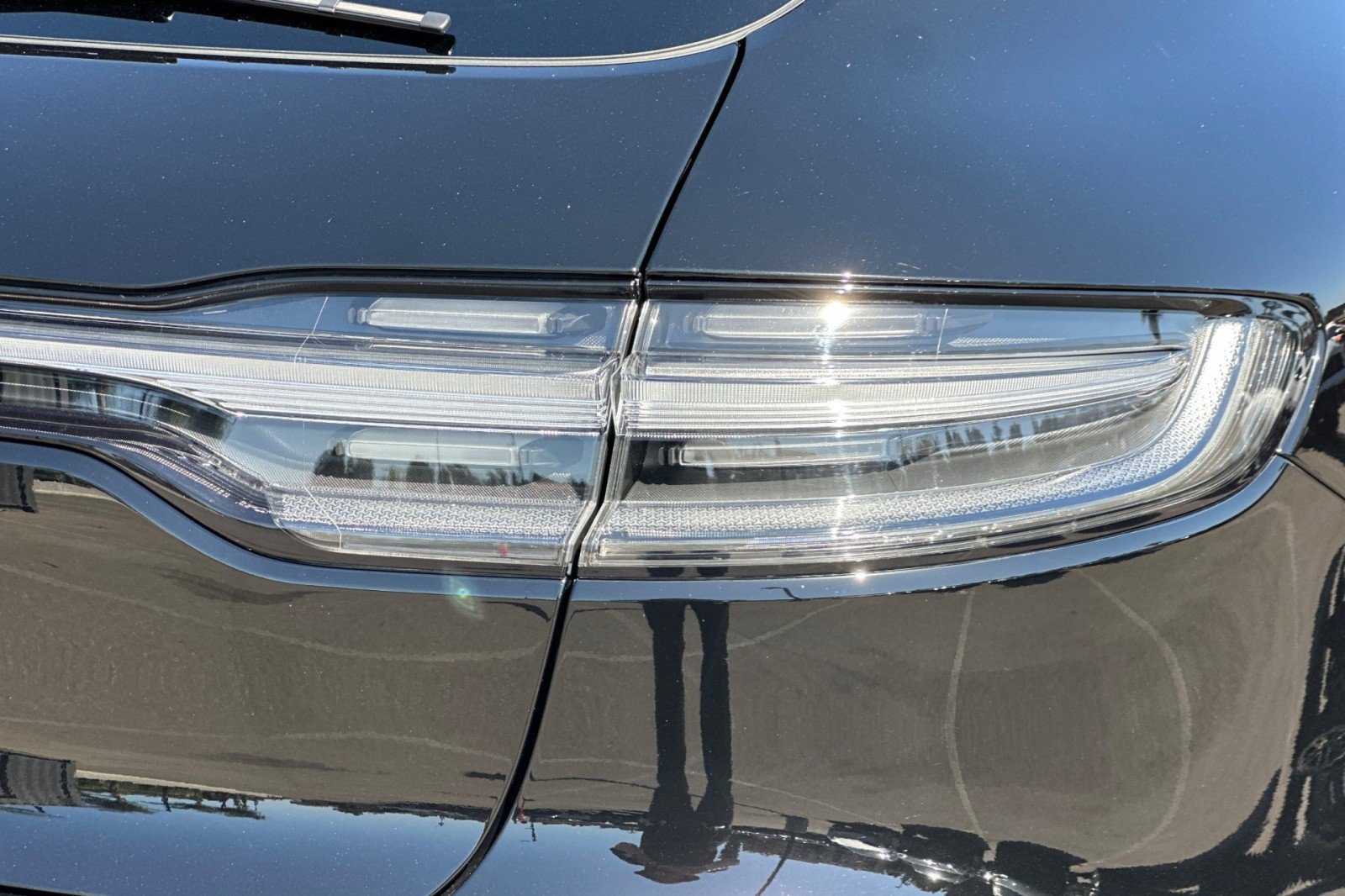 Certified 2024 Porsche Macan GTS AWD/4WD image 28