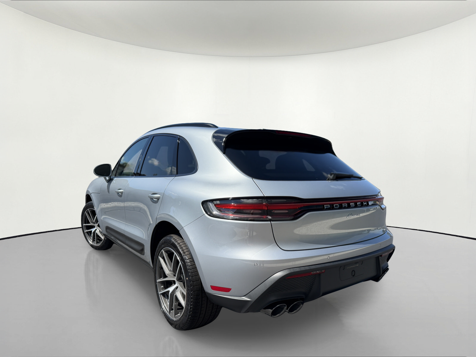 New 2026 Porsche Macan AWD/4WD image 3