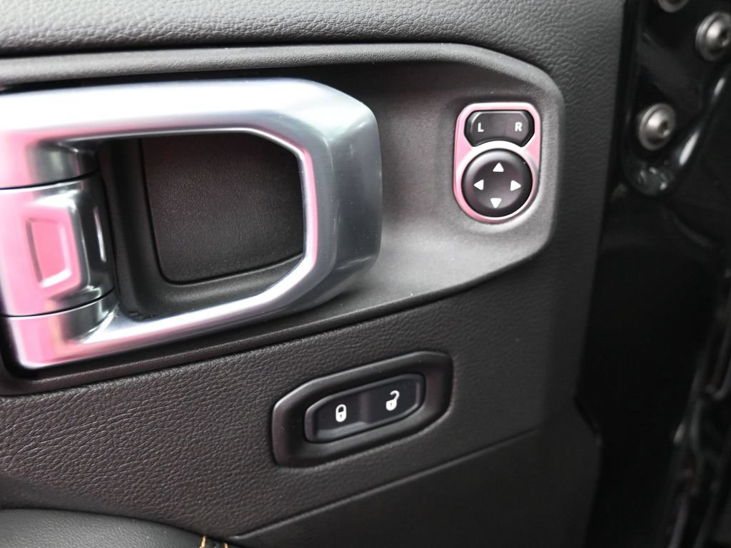 New 2026 Jeep Wrangler Unlimited Sahara AWD/4WD image 13