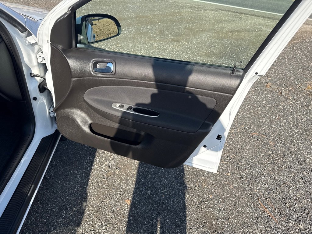 Used 2010 Chevrolet Cobalt LT image 21