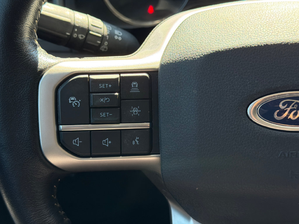 Used 2023 Ford Expedition XLT RWD image 29