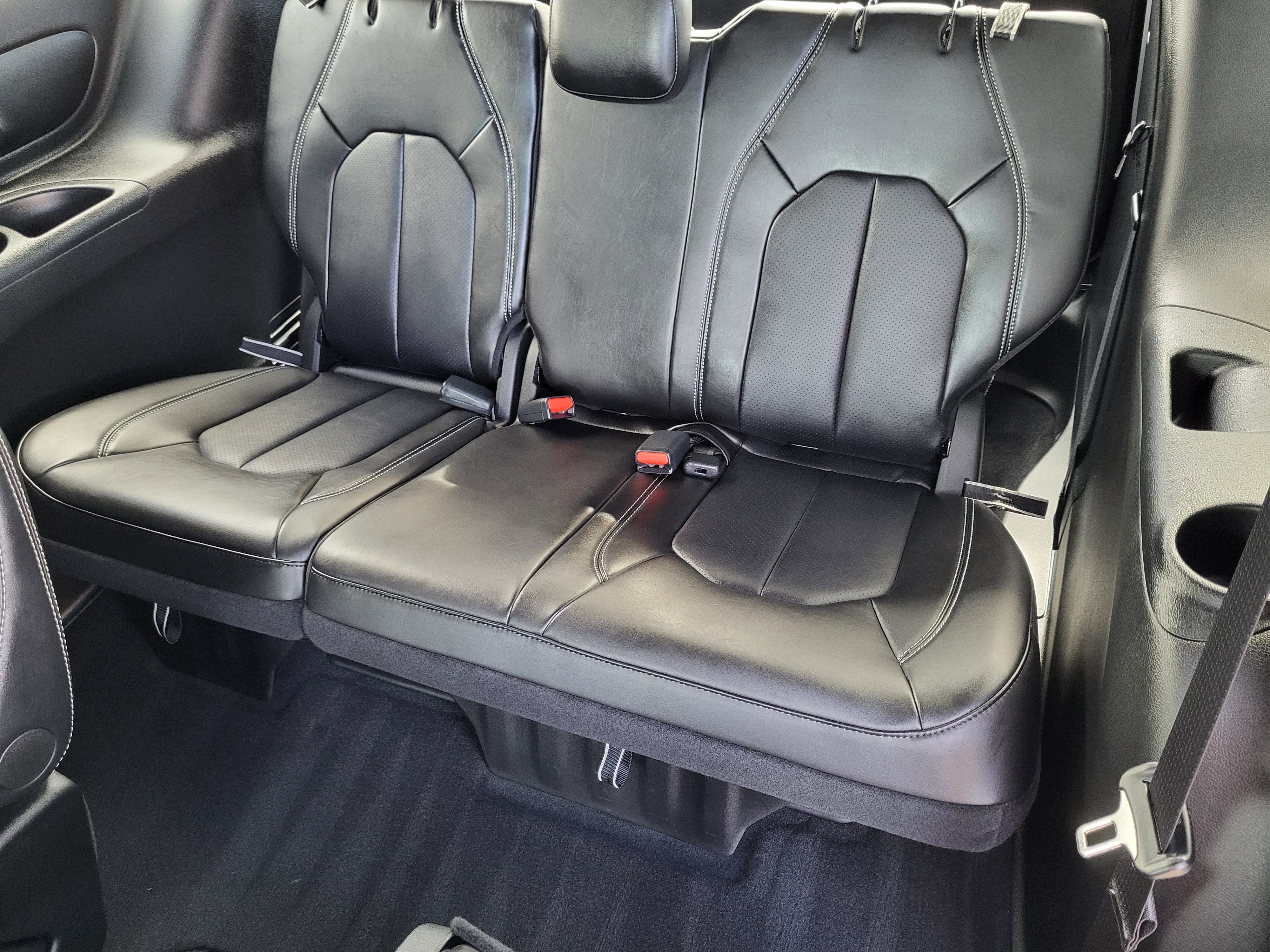 New 2026 Chrysler Voyager LX FWD image 31