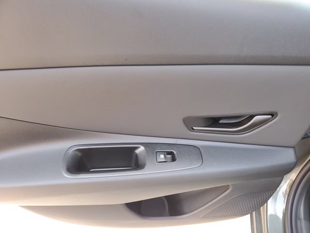 New 2026 Hyundai Elantra SEL Sport FWD image 14