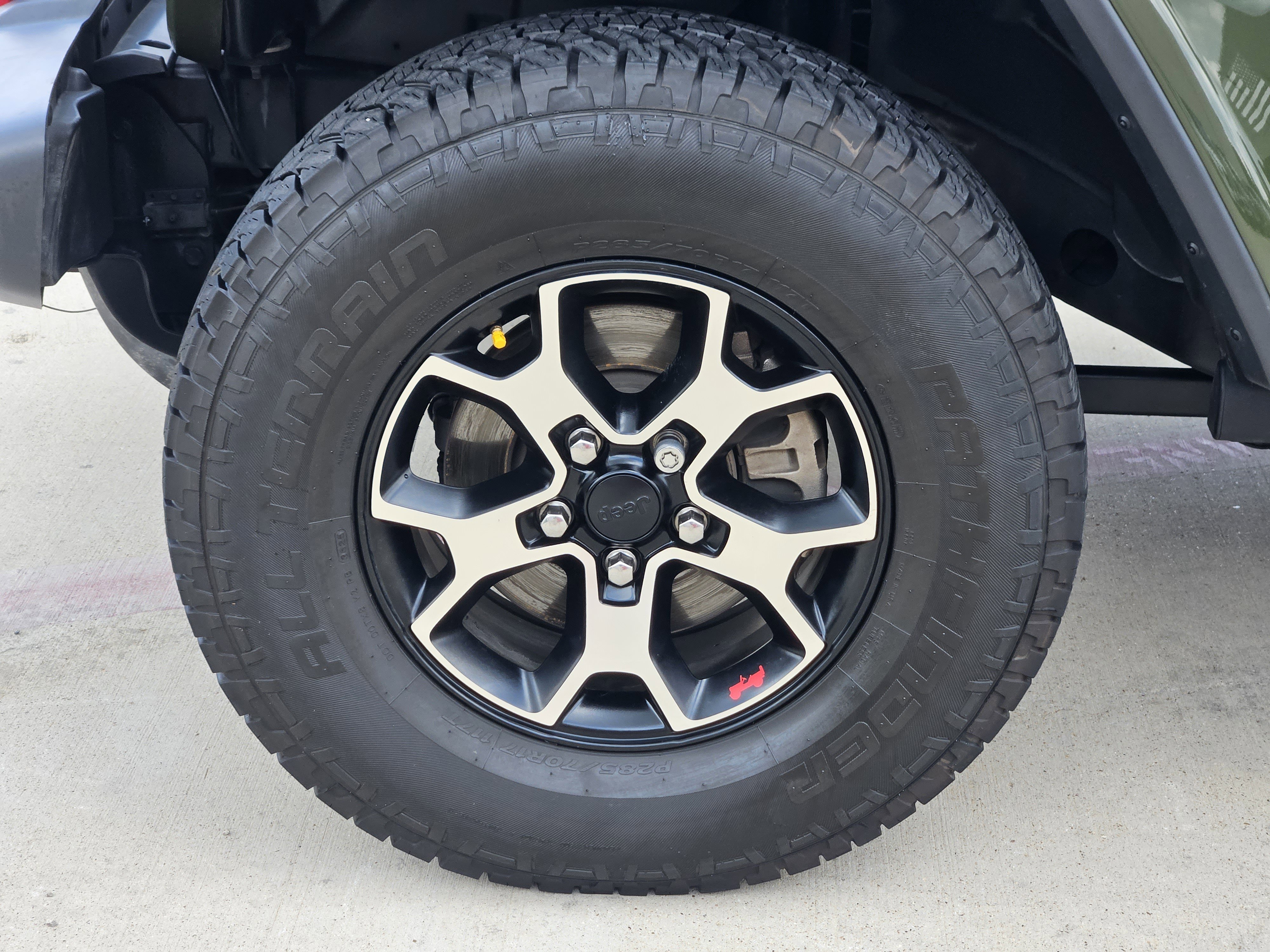 Used 2021 Jeep Wrangler Rubicon AWD/4WD image 10