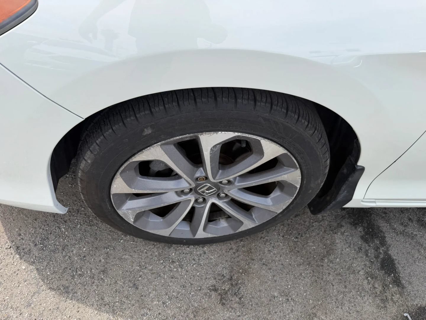 Used 2015 Honda Accord EX-L image 29