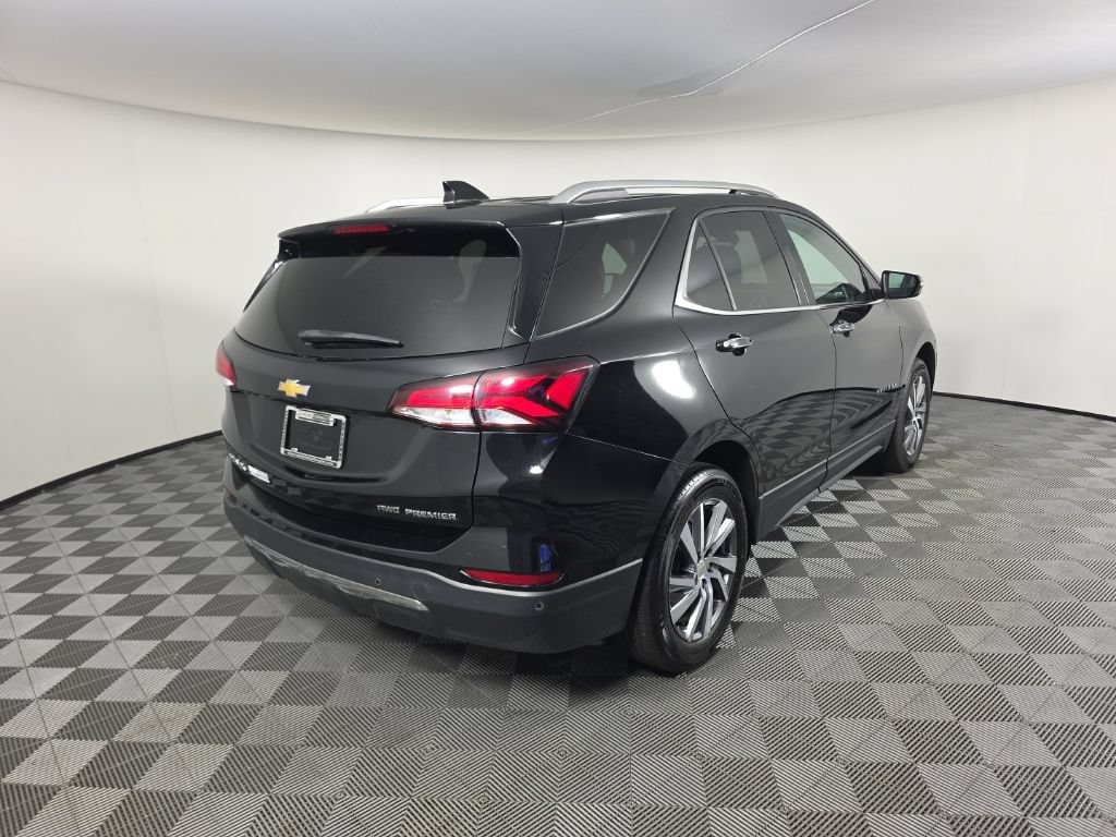 Used 2023 Chevrolet Equinox Premier AWD/4WD image 5