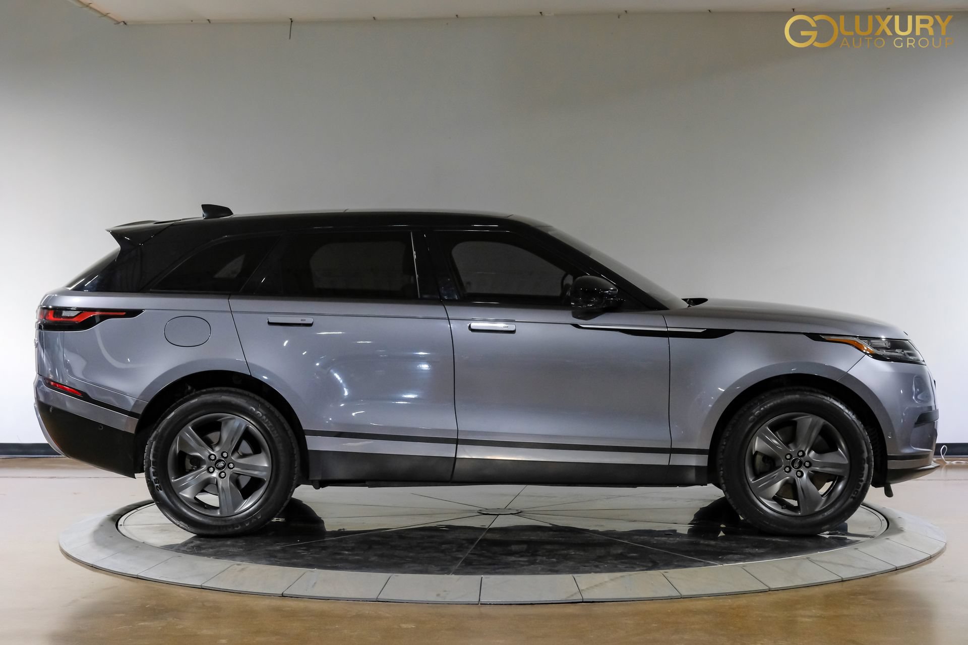 Used 2021 Land Rover Range Rover Velar S AWD/4WD image 9
