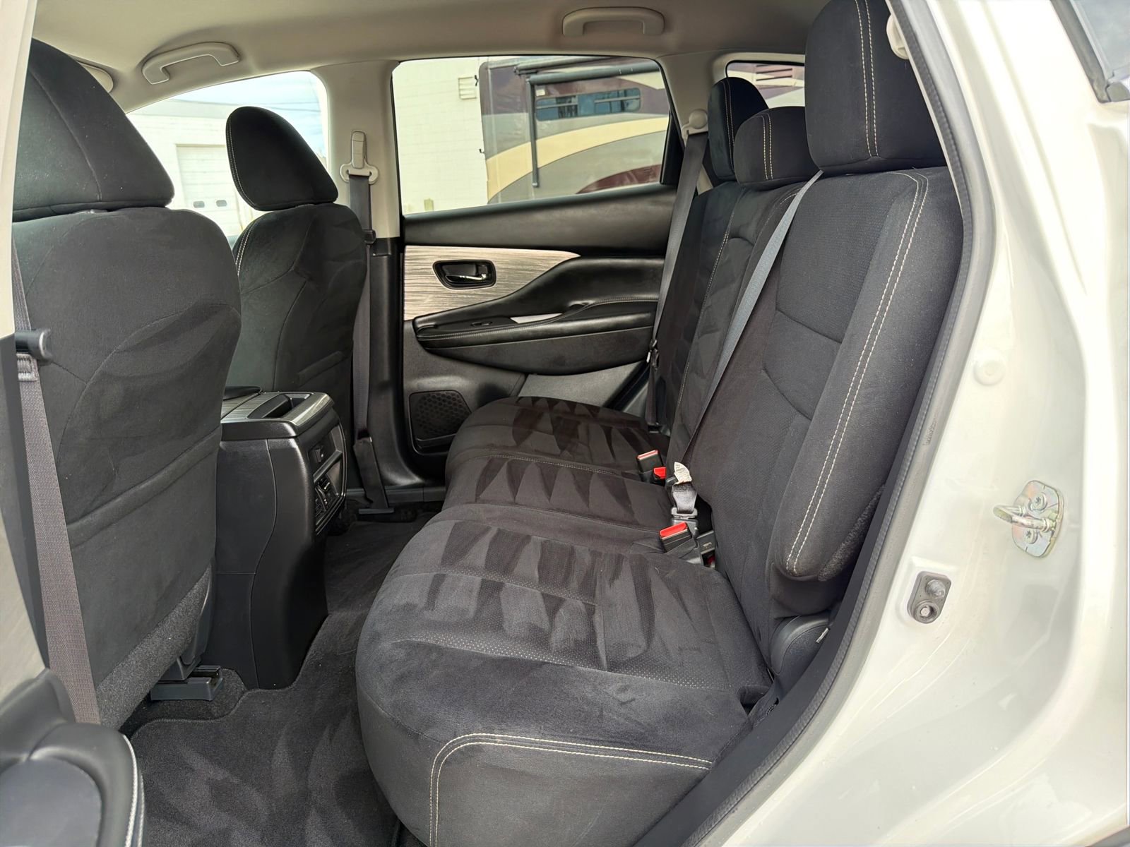 Used 2018 Nissan Murano SV image 16