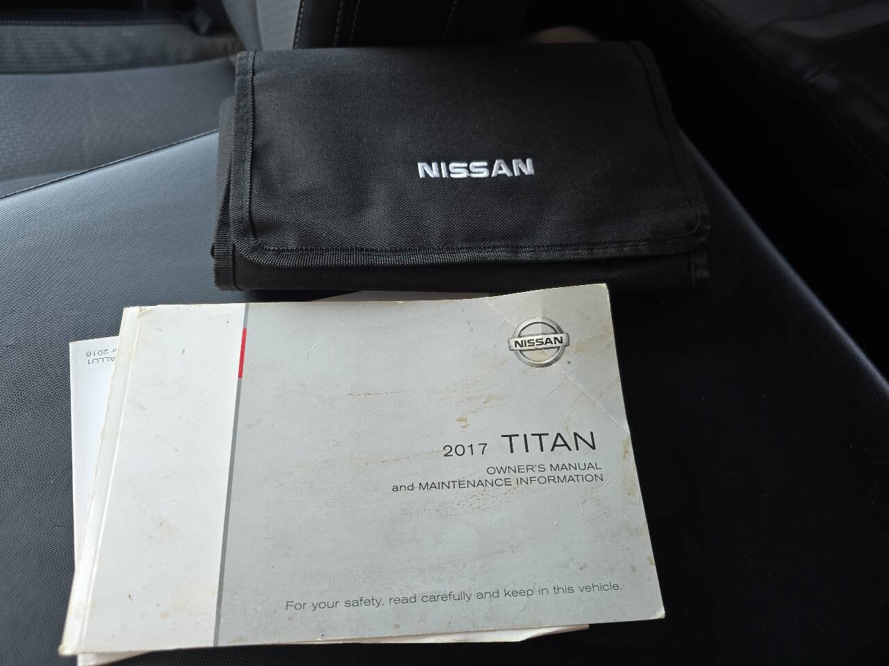 Used 2017 Nissan Titan S image 48