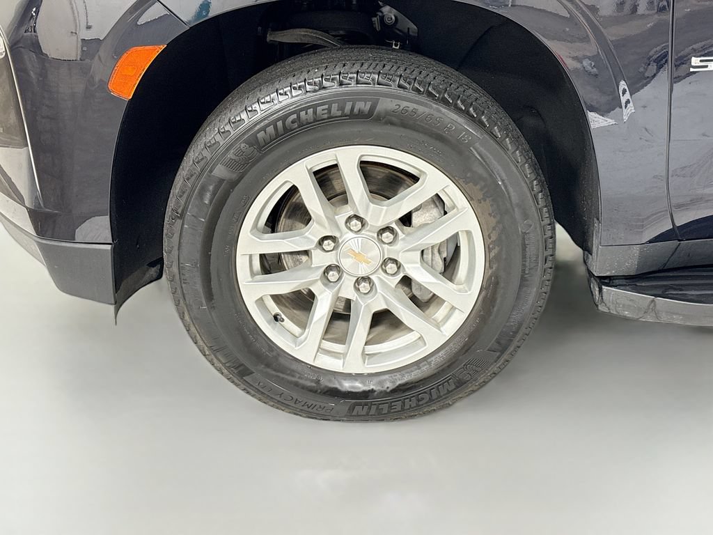 Used 2024 Chevrolet Suburban LT AWD/4WD image 33