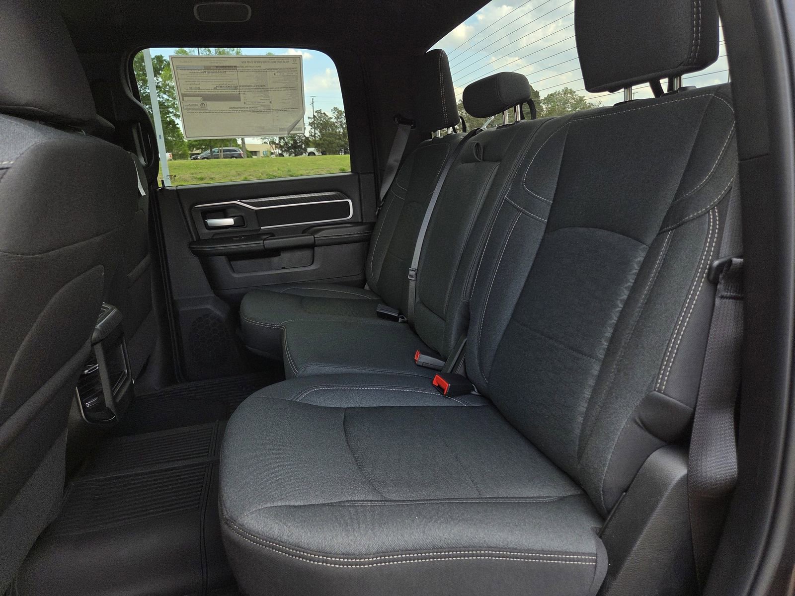 New 2026 RAM 2500 Big Horn AWD/4WD image 17