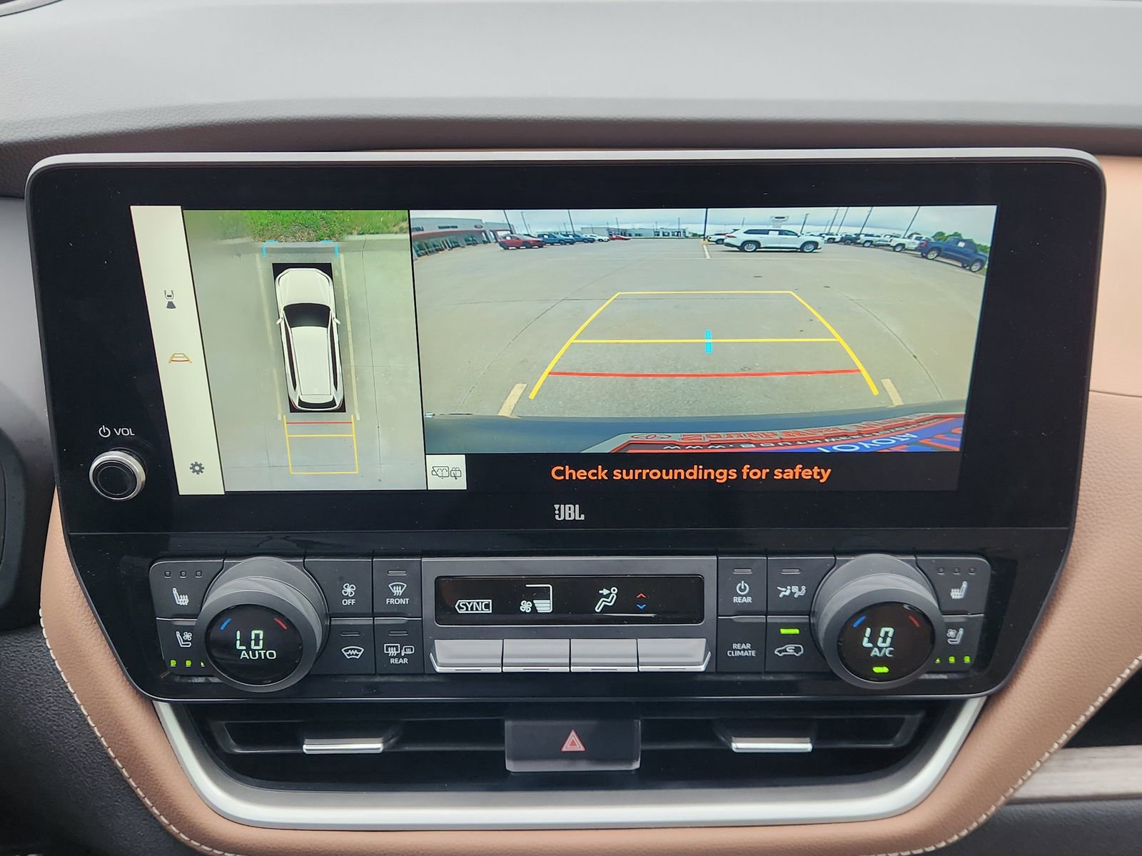 Used 2025 Toyota Grand Highlander AWD image 22