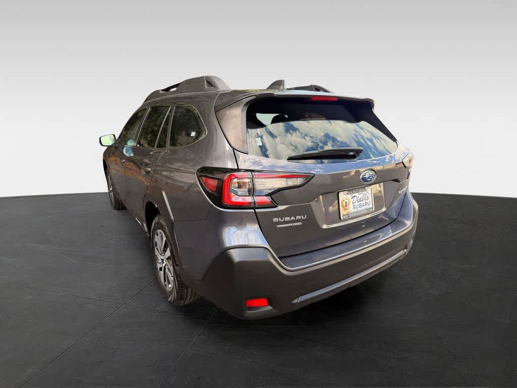 Certified 2025 Subaru Outback Premium AWD/4WD image 4