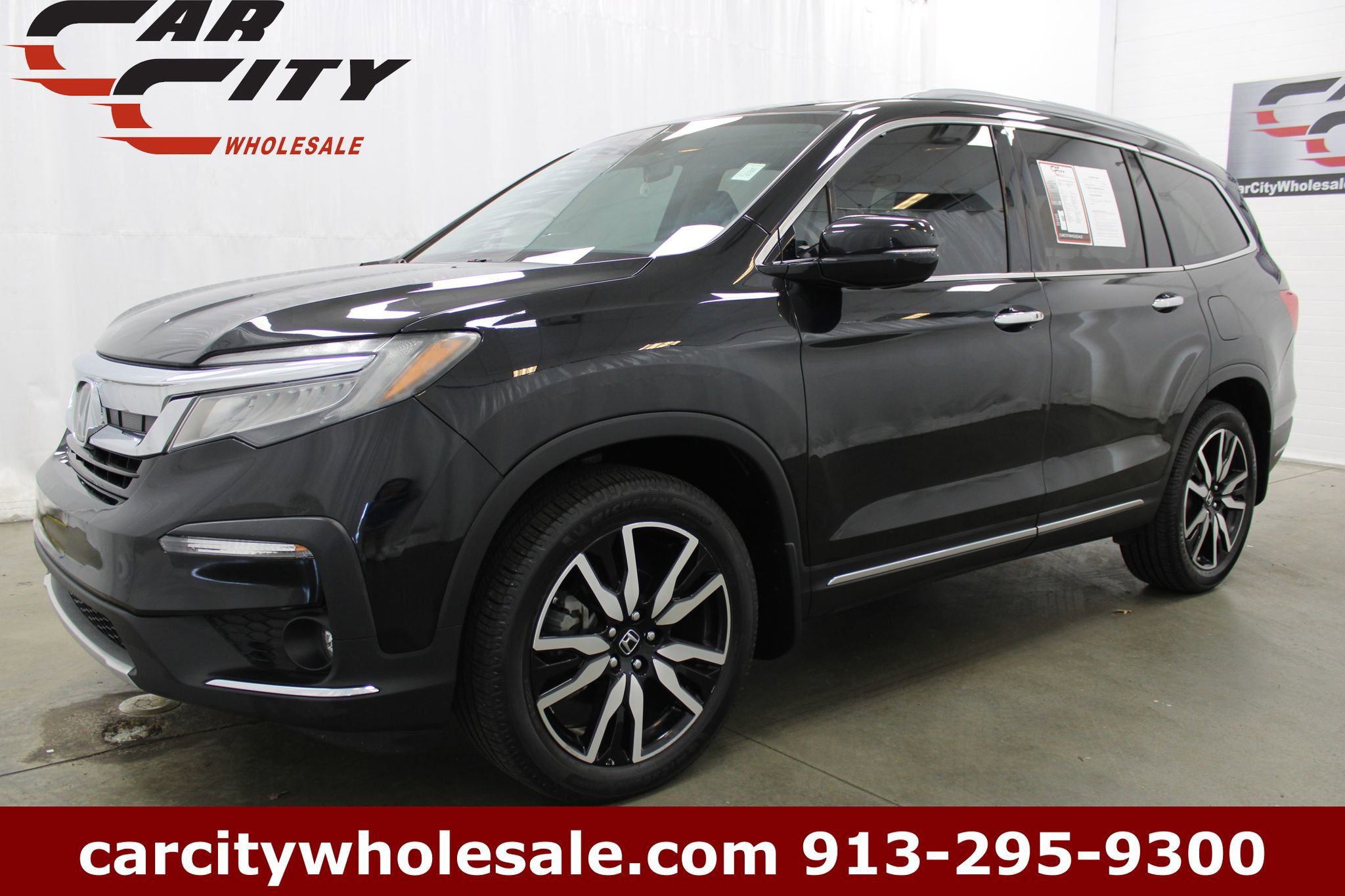 Used 2021 Honda Pilot Touring image 1
