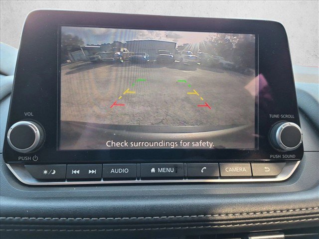 Used 2023 Nissan Rogue S AWD/4WD image 11