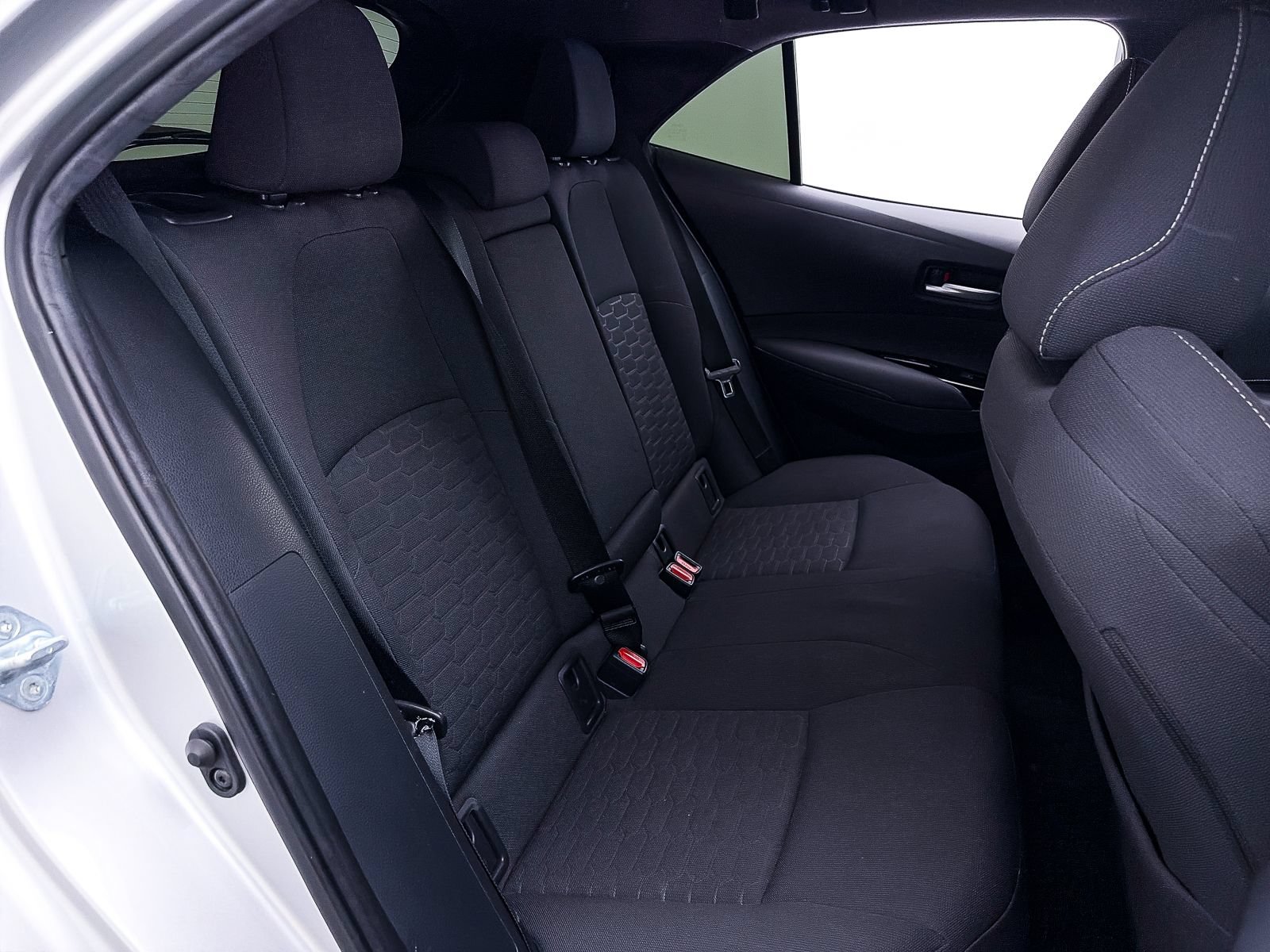 Used 2021 Toyota Corolla SE FWD image 34