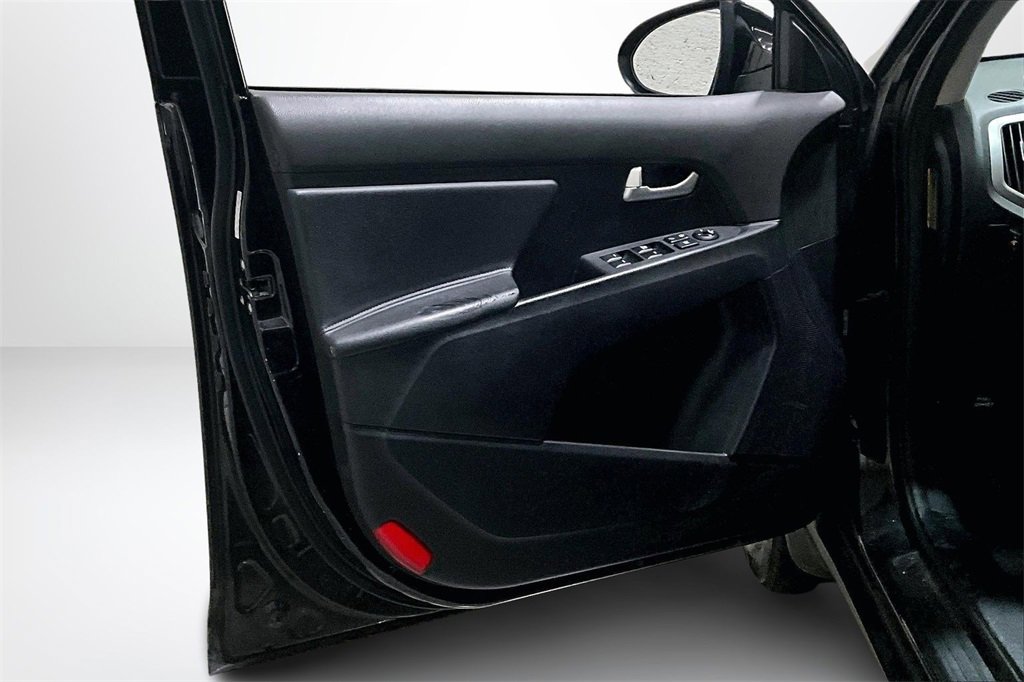 Used 2016 Kia Sportage LX image 17