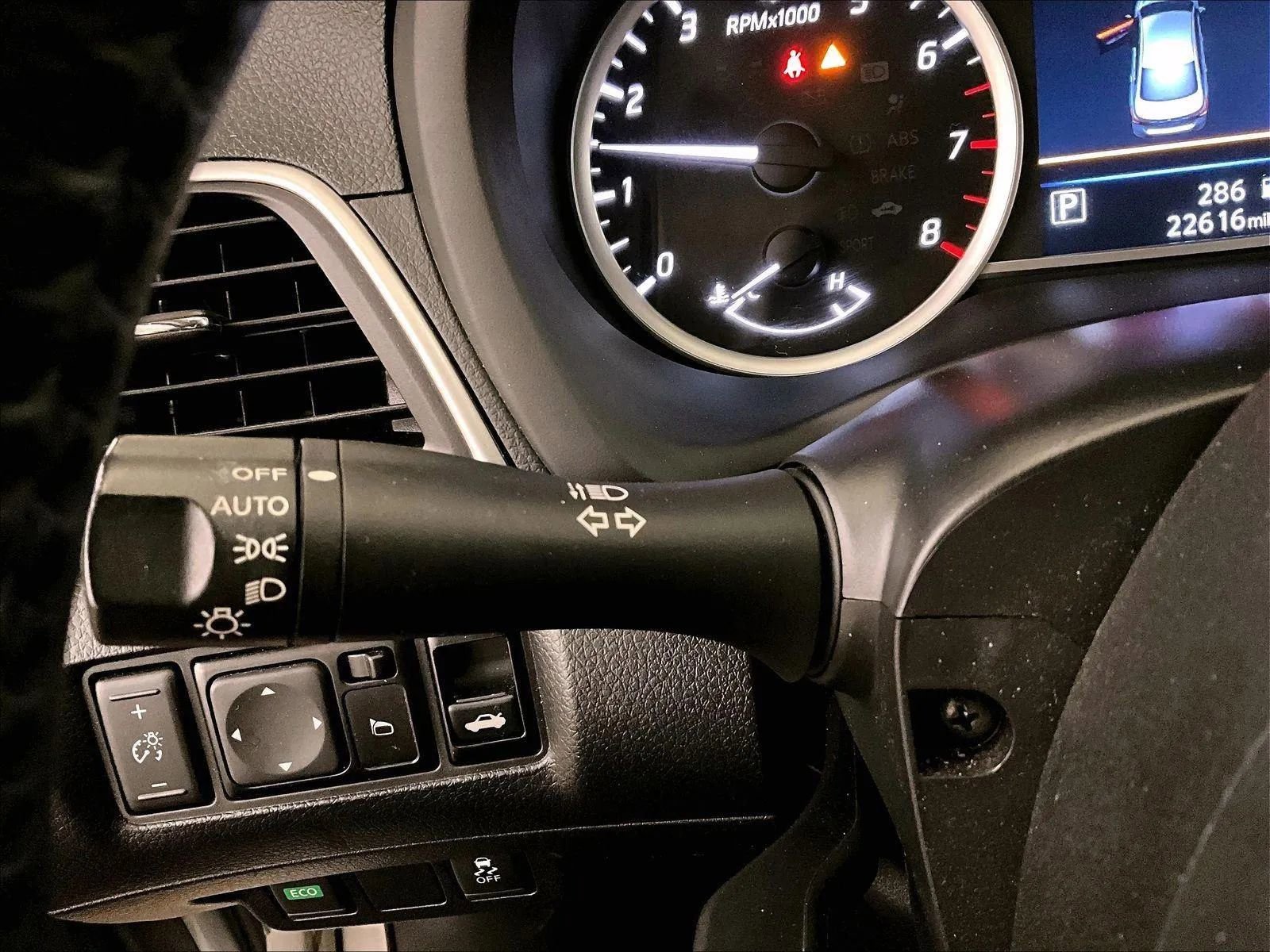 Used 2019 Nissan Sentra SV FWD image 30