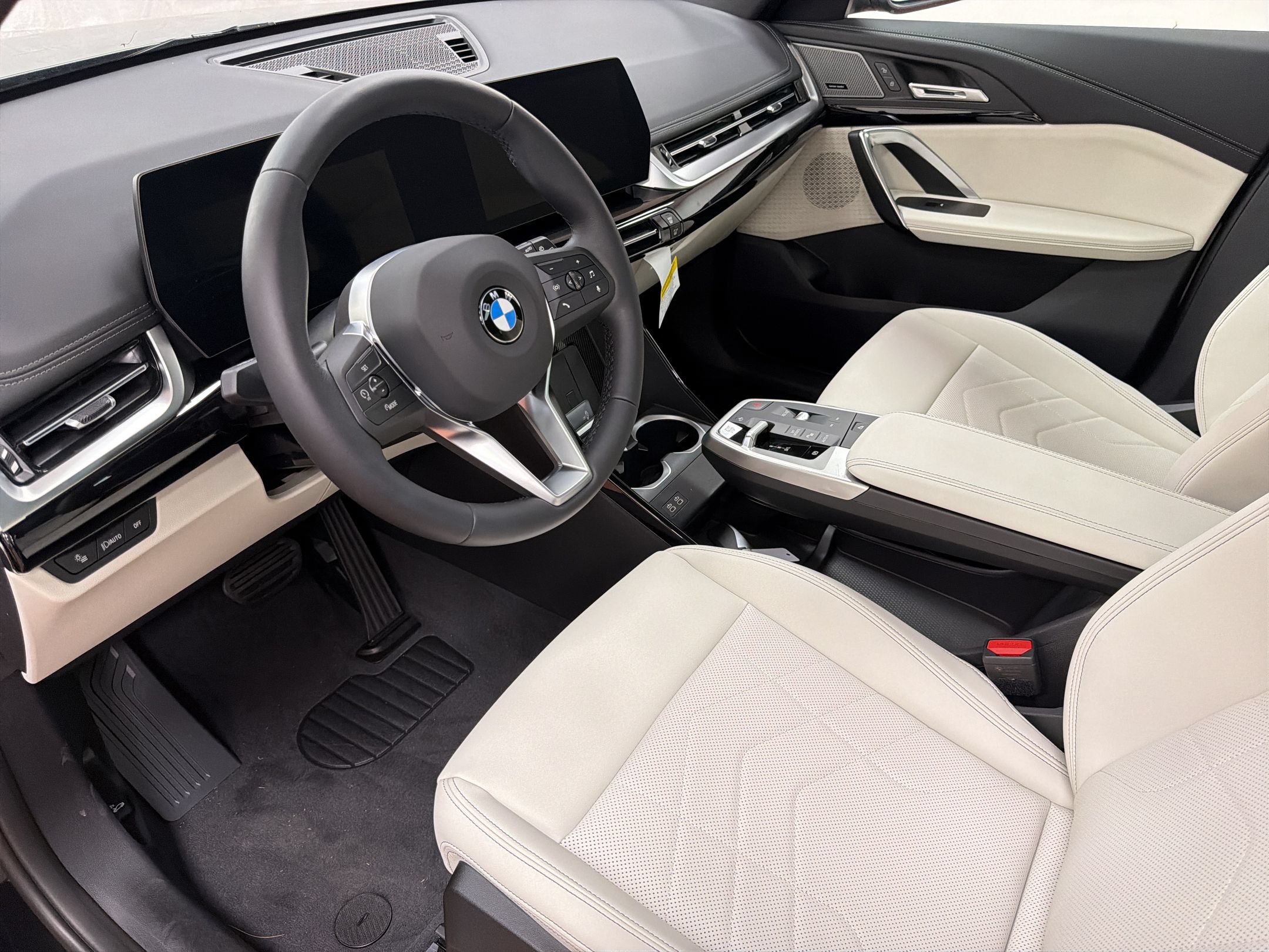 Used 2026 BMW X1 xDrive28i w/ Convenience Package AWD/4WD image 4