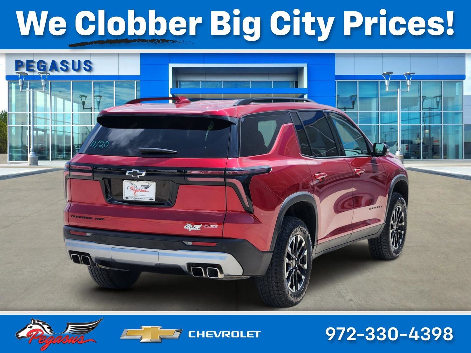 Used 2024 Chevrolet Traverse Z71 AWD/4WD image 5