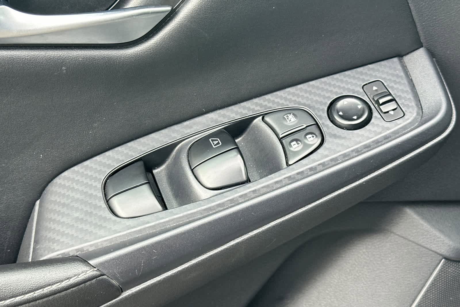 Used 2024 Nissan Sentra SV image 13