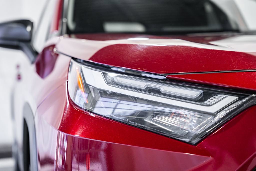 Used 2024 Toyota RAV4 LE image 10