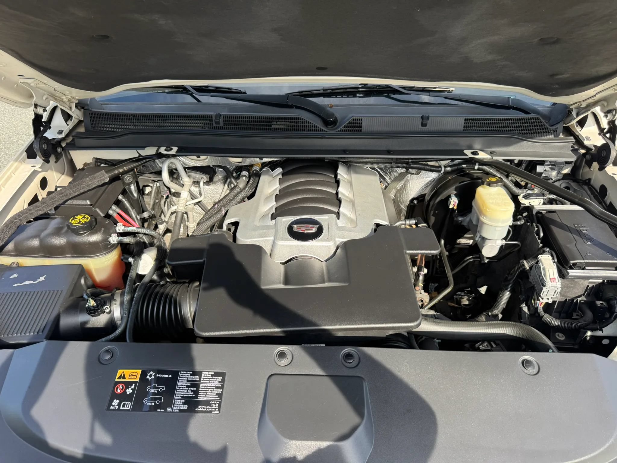Used 2015 Cadillac Escalade Platinum RWD image 27