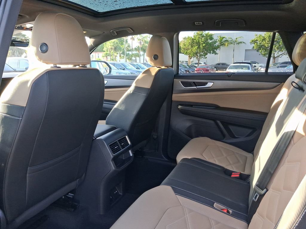 New 2026 Volkswagen Atlas Cross Sport SE FWD image 5