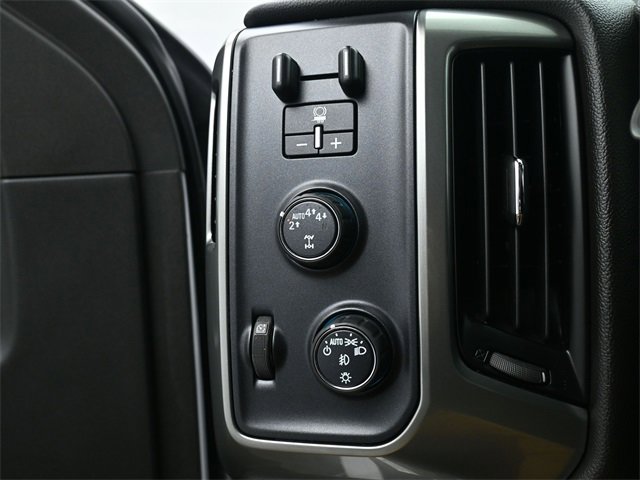 Used 2018 Chevrolet Silverado 1500 LT w/ Rally 2 Edition image 33