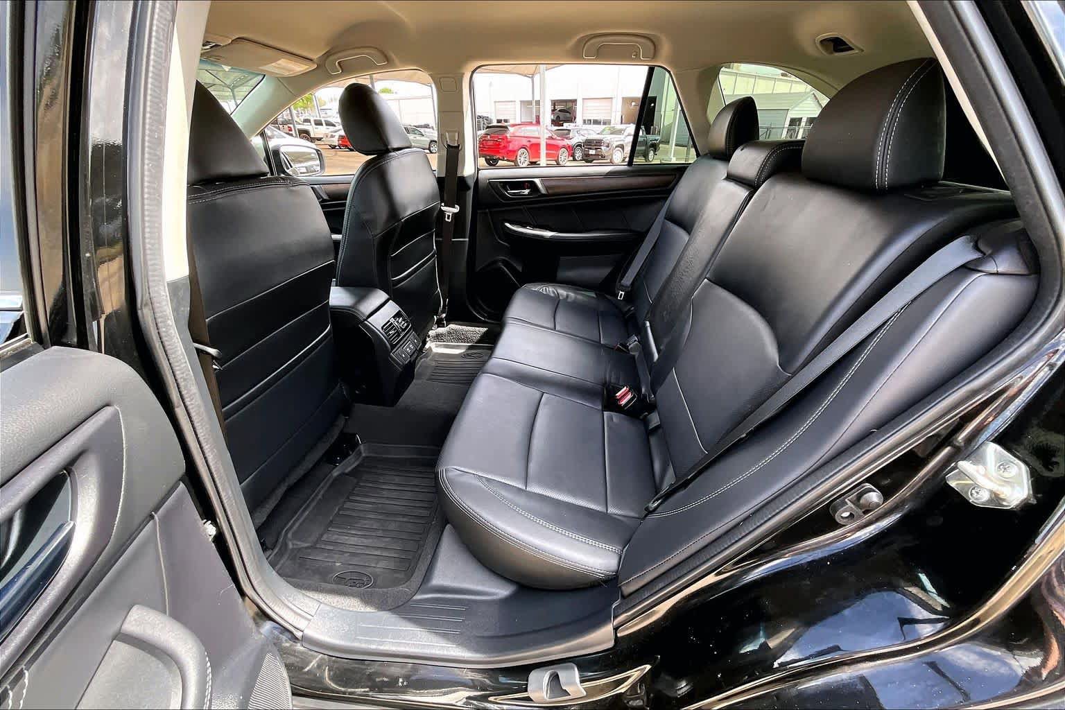 Used 2019 Subaru Outback 3.6R Limited w/ Popular Package #2 image 19