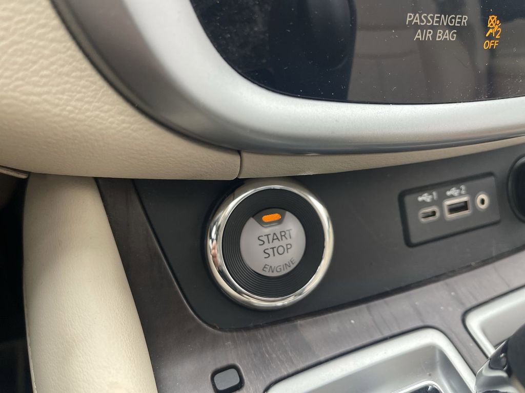 Used 2019 Nissan Murano Platinum w/ Cargo Package image 15