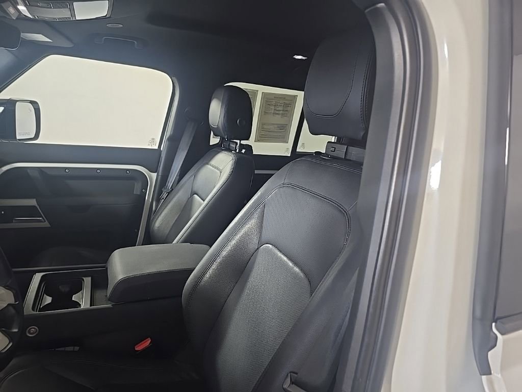 Used 2023 Land Rover Defender 110 S image 16