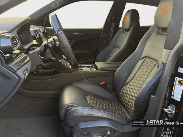 Used 2021 Lamborghini Urus AWD/4WD image 10