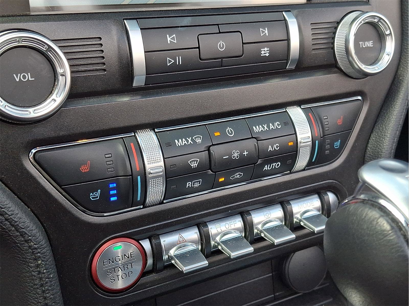 Used 2019 Ford Mustang GT Premium w/ Equipment Group 401A RWD image 34