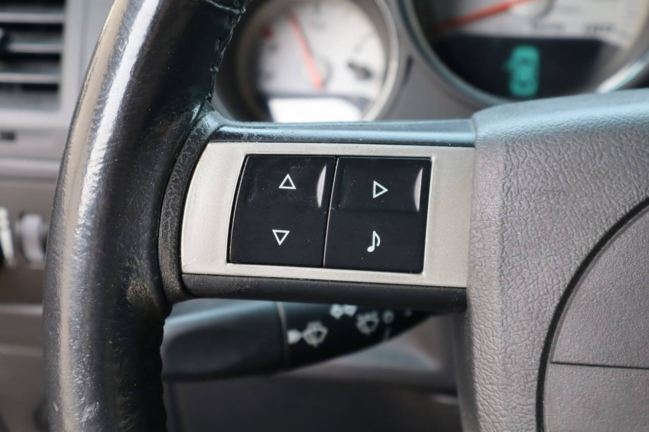 Used 2009 Dodge Challenger SRT8 w/ SRT Option Group II RWD image 12