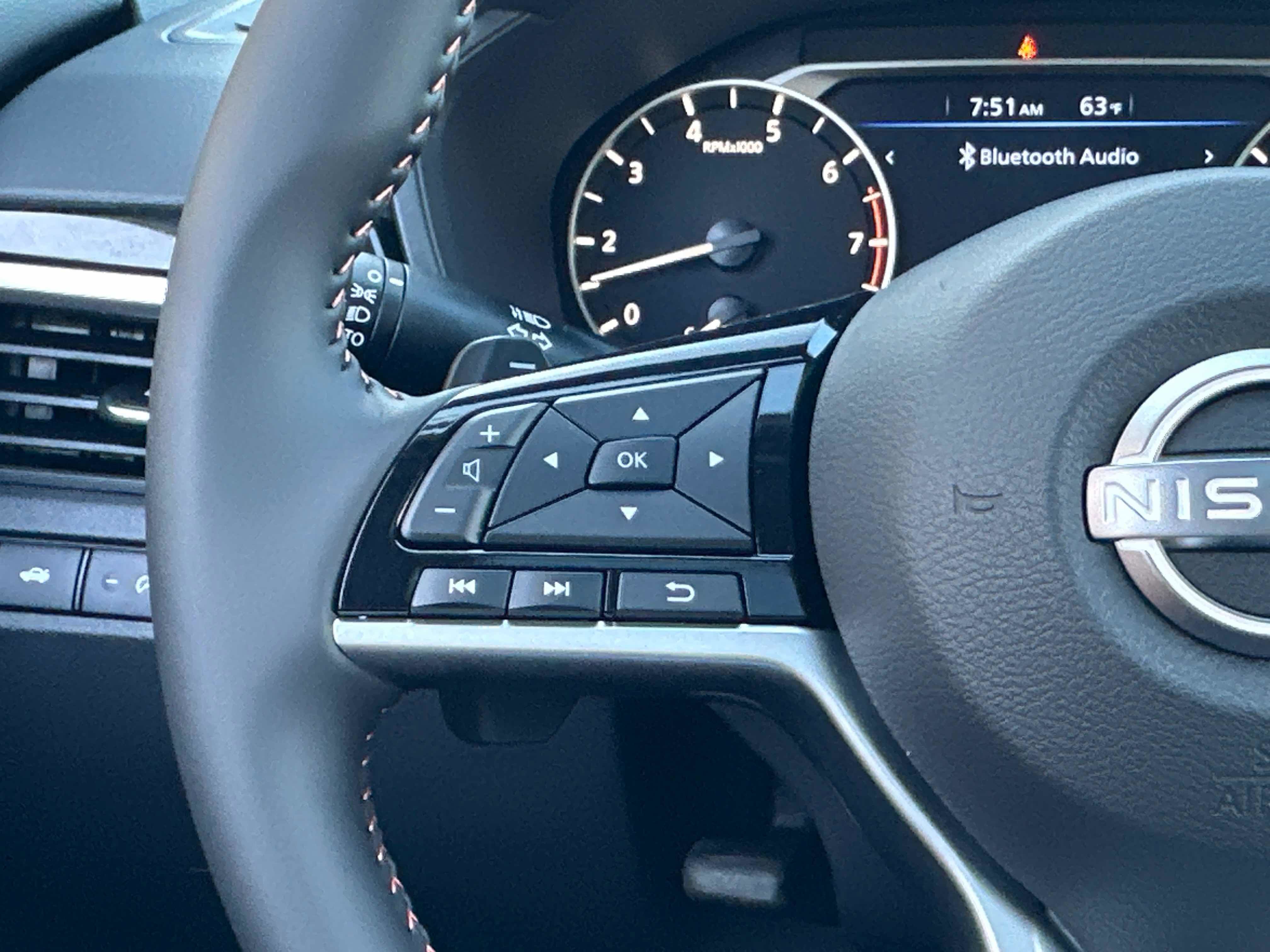 New 2025 Nissan Altima 2.5 SR w/ SR Premium Package image 38