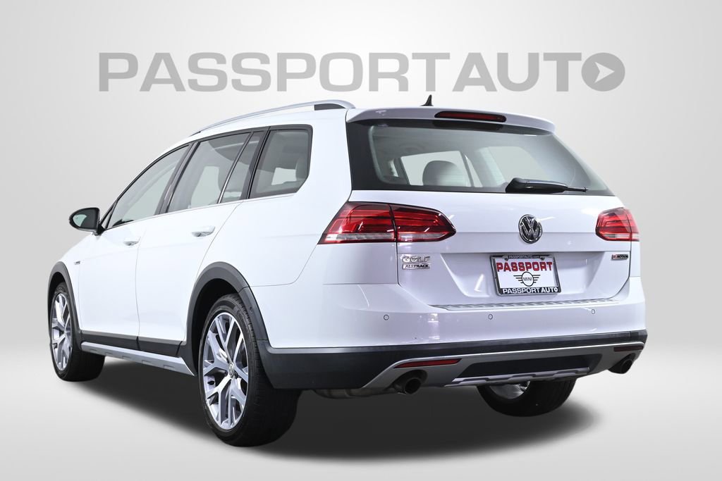 Used 2019 Volkswagen Golf Alltrack SE image 6