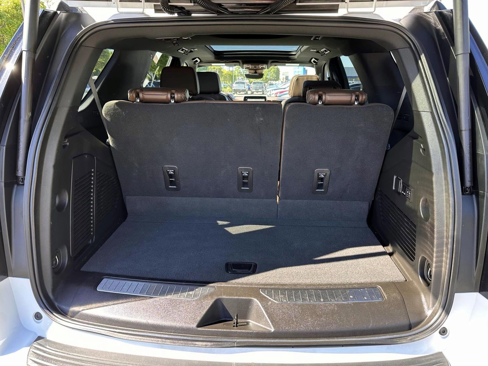 Used 2023 Chevrolet Tahoe High Country AWD/4WD image 7